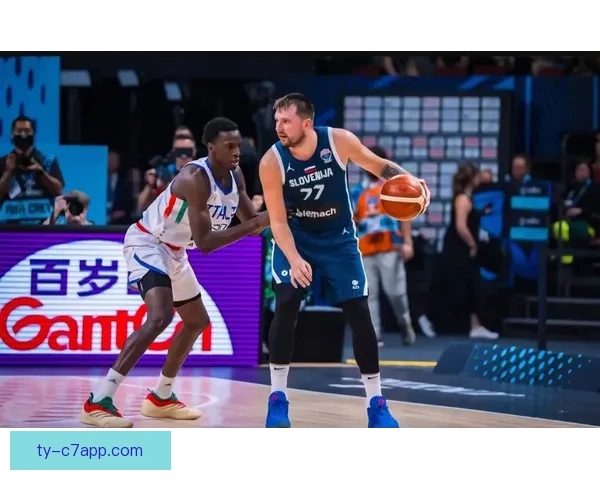 东契奇三双带队险胜中投绝杀